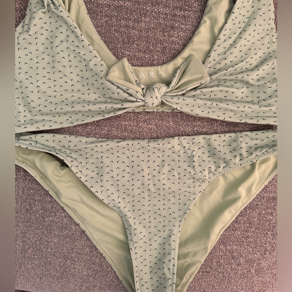 Aro swim. Never worn. Size medium